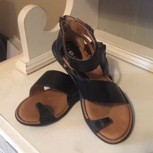 b.o.c. Crossover Sandal